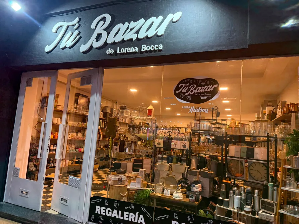 Frente del local de Tú Bazar, en Rivadavia 2674, Olavarría